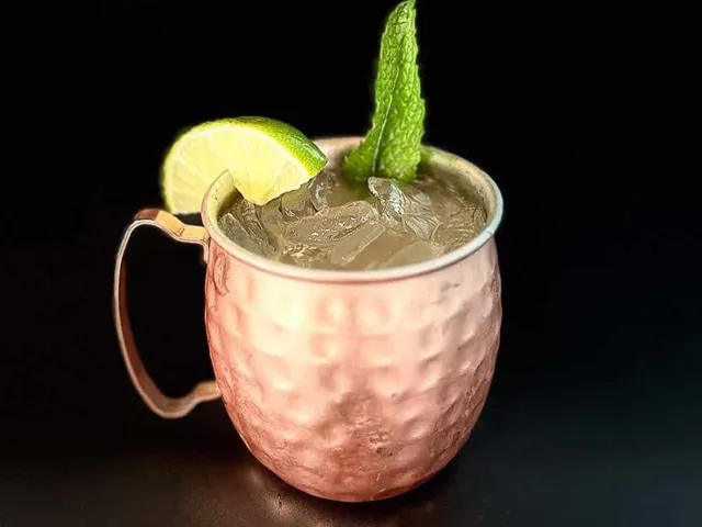 Canadian Mule Anna Maria nightlife